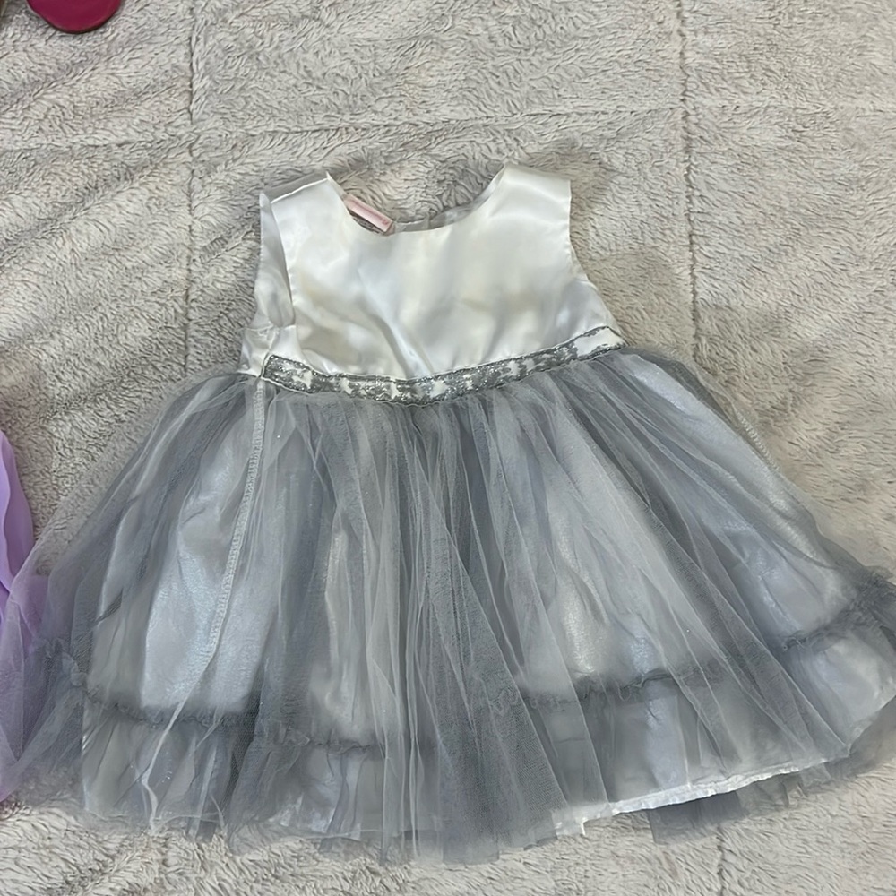 Dress lot 211